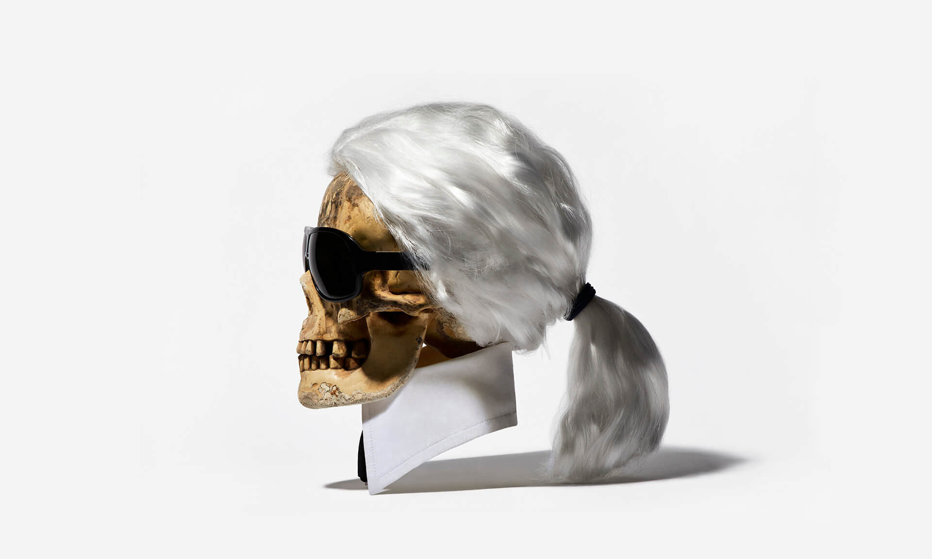 Karl-by-Sintora-Exhibition-Memento-Mori-artist-skull-1920x1153